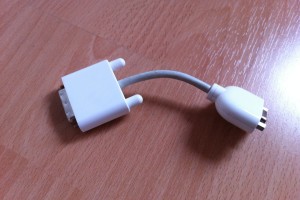 Apple DVI / VGA Adapter